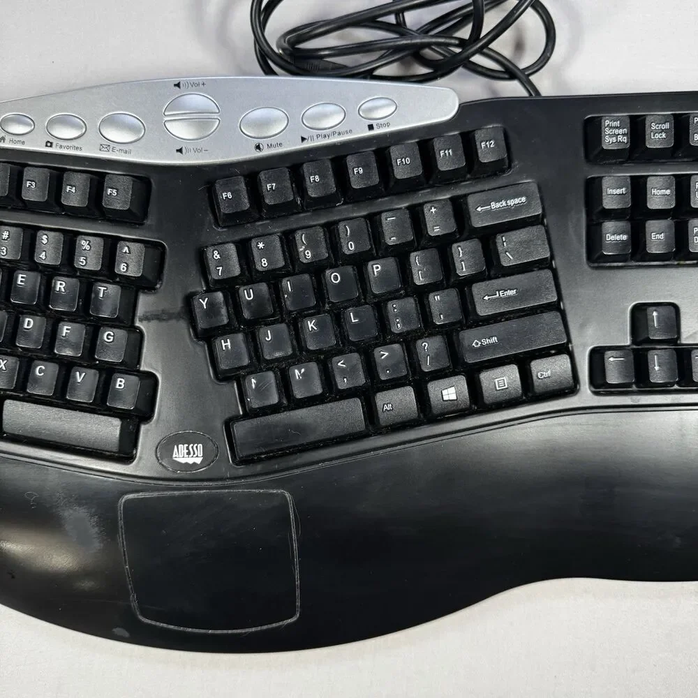 Adesso PCK-208B Ergonomic Wired USB Keyboard - Tested
